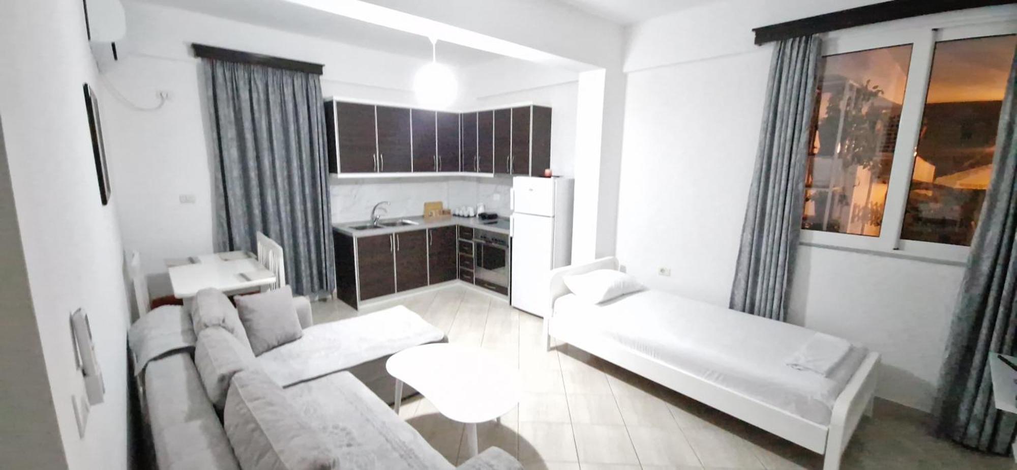 Sala Apartment'S Sarandë Buitenkant foto