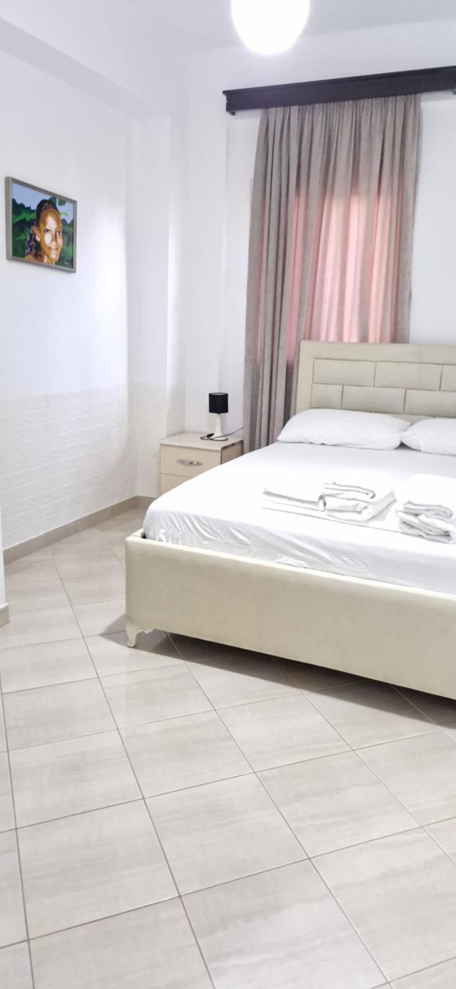 Sala Apartment'S Sarandë Buitenkant foto